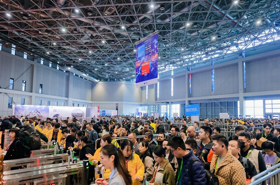 At the same time, this Shanghai Frankfurt International Exhibition brought together 6,763 exhibitors from 40 countries and regions to showcase the latest innovative products and technologies. Among them, there are 17 overseas countries and regions, including the United Arab Emirates, Australia, Poland, Germany, South Korea, Malaysia, the United States, Japan, Thailand, Turkey, Spain, Singapore, Italy, India, Indonesia, the United Kingdom and Taiwan, China.