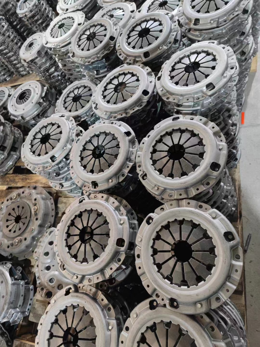 ISC585 CG-018 8-97025-166-0 225*150*251 4ZC1 4JA1 4JK1-TC Clutch Cover - Image 3