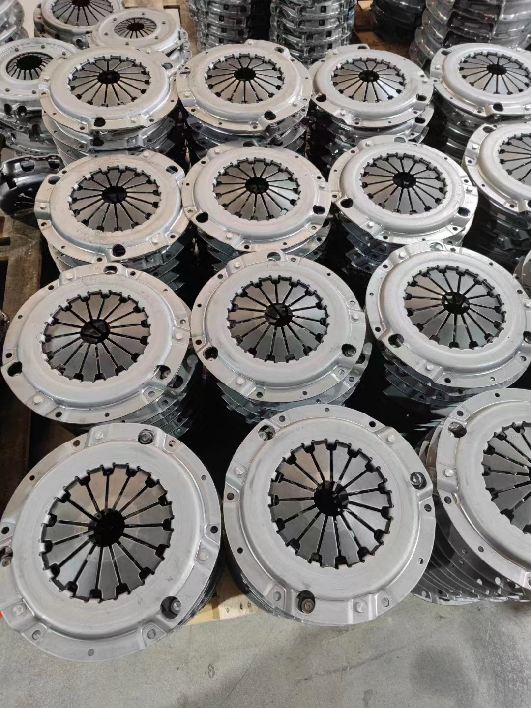 ISC585 CG-018 8-97025-166-0 225*150*251 4ZC1 4JA1 4JK1-TC Clutch Cover - Image 7